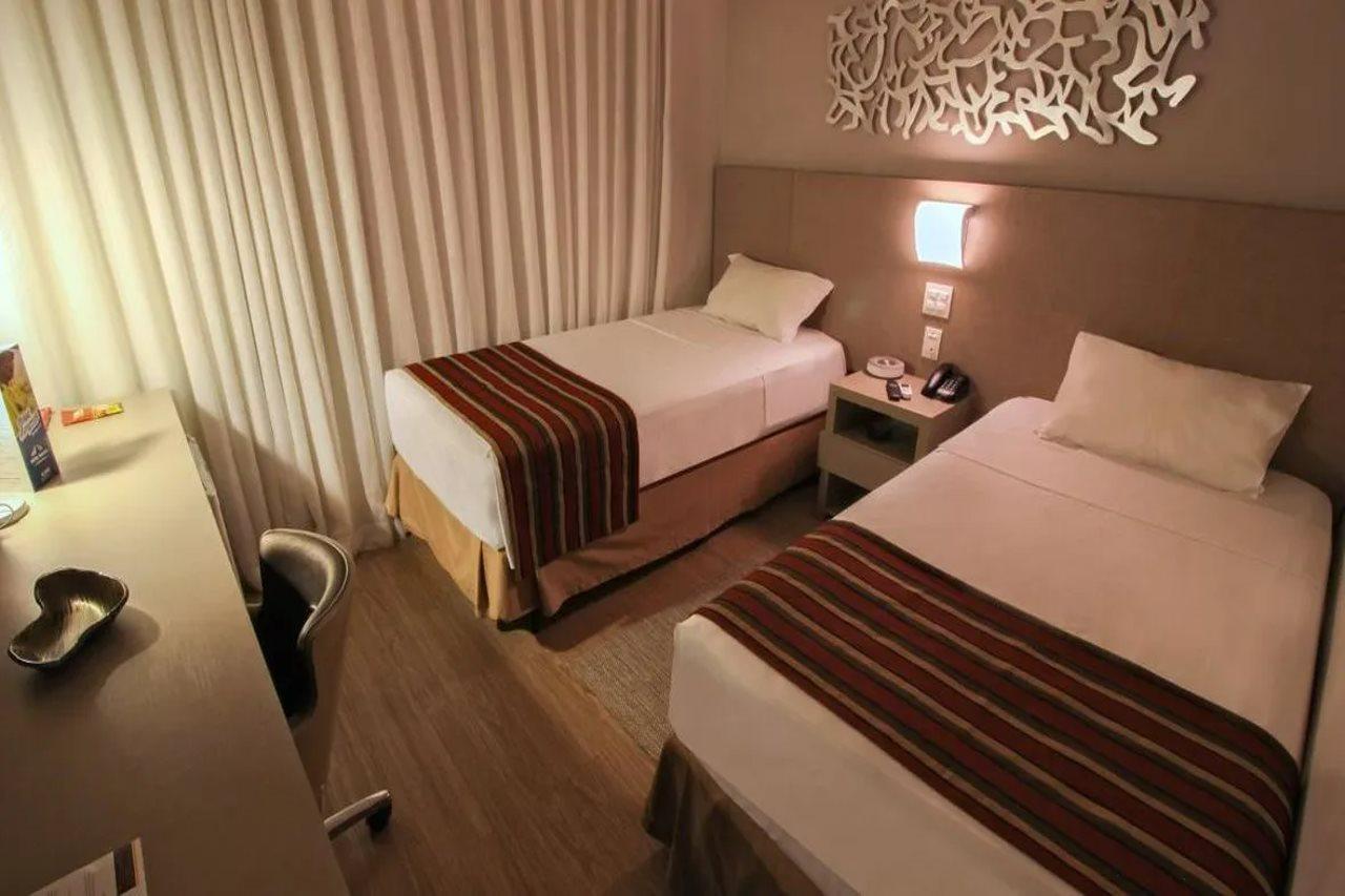 Hotel Beaga Convention Expominas By Mhb بيلو هورزونتي المظهر الخارجي الصورة